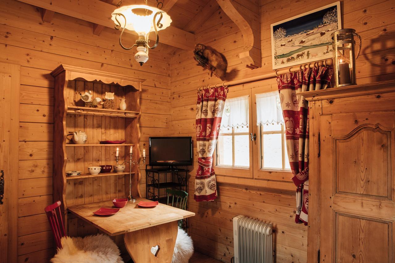 Hotel La Kinkerne Morzine Buitenkant foto